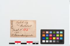 Etiketten zu Perlenkette (NHMW-PRAE-024044)